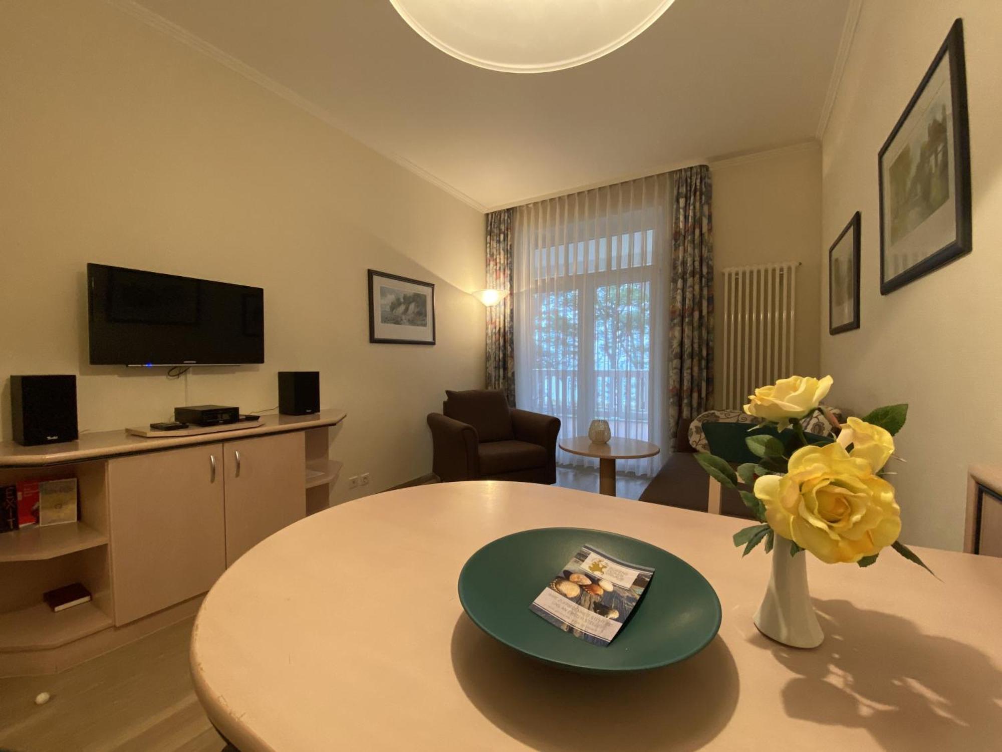 Ferienwohnung Ostseeblick In Der Villa Seeadler Binz Dış mekan fotoğraf